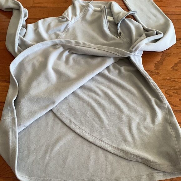 Calvin Klein size small gray fleece pullover with quarter zipper - Picture 7 of 7